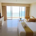 โรงแรม Adriatic Palace
