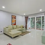 Grosvenor House - Olympic Pool - Pattaya
