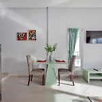 อพาร์ทเม้น Grosvenor House - Olympic Pool -