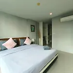 The Urban Center By Fantasea อพาร์ทเม้น