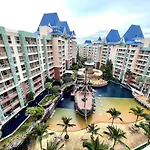 Grande Caribbean Condo - Residence