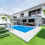 Greta ใกล้ชายหาด ใจกลางเมือง * Pattaya