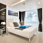Center With 2 Bedroom อพาร์ทเม้น