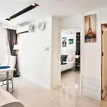 Center With 2 Bedroom Pattaya