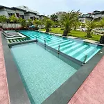Super Luxury 3 Bedroom Private Pool With Jacuzzi, Near 711, 10 Minutes To Walking Street And - Mt6 วิลล่า