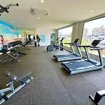 Super Luxury 3 Bedroom Private Pool With Jacuzzi, Near 711, 10 Minutes To Walking Street And - Mt6 วิลล่า Pattaya