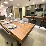 วิลล่า Super Luxury 3 Bedroom Private Pool With Jacuzzi, Near 711, 10 Minutes To Walking Street And - Mt6 *