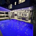 Super Luxury 3 Bedroom Private Pool With Jacuzzi, Near 711, 10 Minutes To Walking Street And - Mt6 วิลล่า