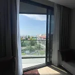 Edge Super Apartment