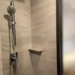 Apartment Edge Super