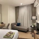 Apartment Edge Super