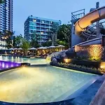 อพาร์ทเม้น Single Bedroom Sea View With Balcony Unixx