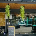 Friends Station Tukkom & Cafe Pattaya