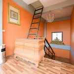Oyo 549 Maesri Hotel 2*