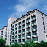 Diamond Place