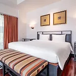 Luxe Aparthotel 3*