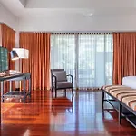 Luxe Aparthotel