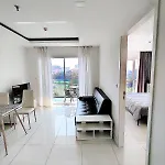 One Tower By Thaiminatorpattaya 11 อพาร์ทเม้น *