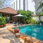 อพาร์ทเม้น Iii, Totally Private Pool