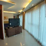 Garden Two Bedrooms Apartment *