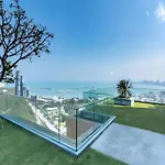 อพาร์ทเม้น Luxury 70sqm 2 Bedroom Next To Walking Street *