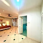 Pool 5bedroom Cosy Big Area Close To The วิลล่า *