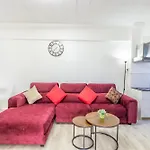 Hagone Condotel - Pool, Near & Steps To Weekend Market *