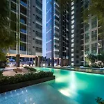 2 Bed Excellent Location Infinity Pool อพาร์ทเม้น