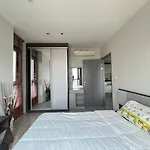 Sea View 2 Bed At Great Location