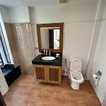 Thaiba Lipool Villa