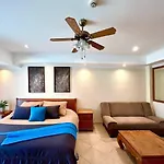 View Talay 6 Close To Central Beach