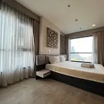 Sea View 2 Bed At Location Pool
