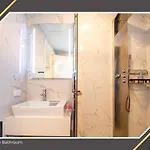 Vegas Villa, วันหยุดที่บ้าน *