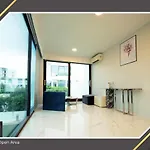 Vegas Villa, * Pattaya
