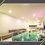 Vegas Villa, Pattaya