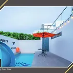 วันหยุดที่บ้าน Vegas Villa,
