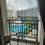 อพาร์ทเม้น Arcadia Continental Resort, Pattaya