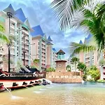 Grande Caribbean Condo - Residence