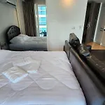 Centara Avenue Pool View B72 Pattaya