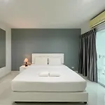 โรงแรม Baan By Sabai Near By God
