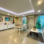 Baan By Sabai Near By God 3*
