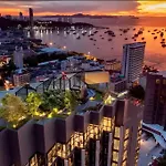 Central Pattaya Condo With Roof Top Pool