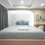 The Seathru Koh Larn Hotel Pattaya