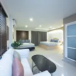 The Seathru Koh Larn Hotel Pattaya