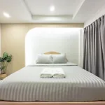 The Seathru Koh Larn Hotel 3*
