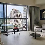 อพาร์ทเม้น Zire Wongamat Luxury With Sea View *