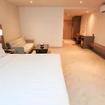 The One Cozy Living