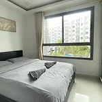 Arcadia Beach Condominium อพาร์ทเม้น Pattaya