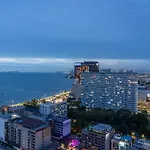 Vacaystation Edge Hotel