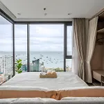 Vacaystation Edge Hotel 4*